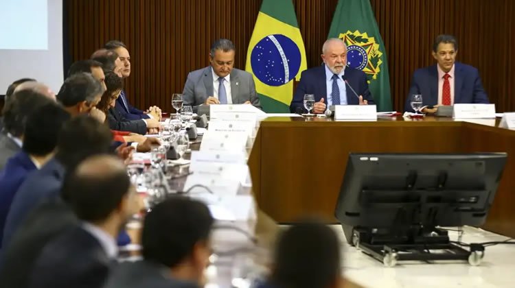 Novos Programas Sociais do Governo Federal Explicados: Guia Completo e Atualizado